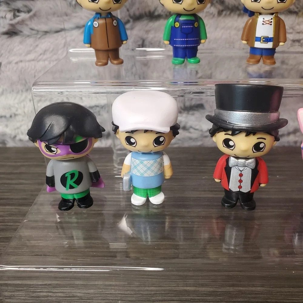 Ryan's World Lot Of 17 Loose Play‎ Figures Assorted Variety Characters